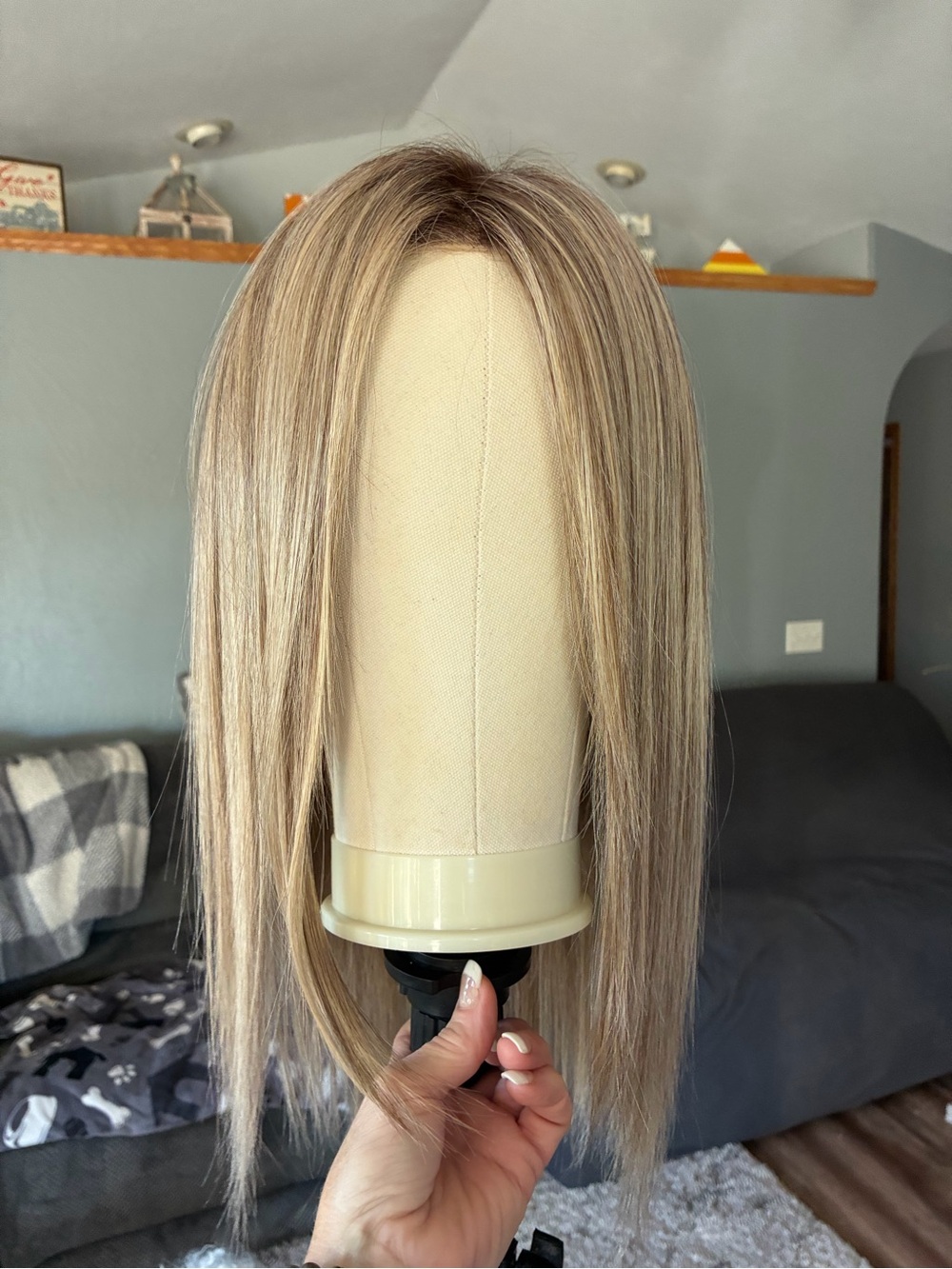 Belle Tress Champion ( white label Wigs for every women) in sparkling Champagne